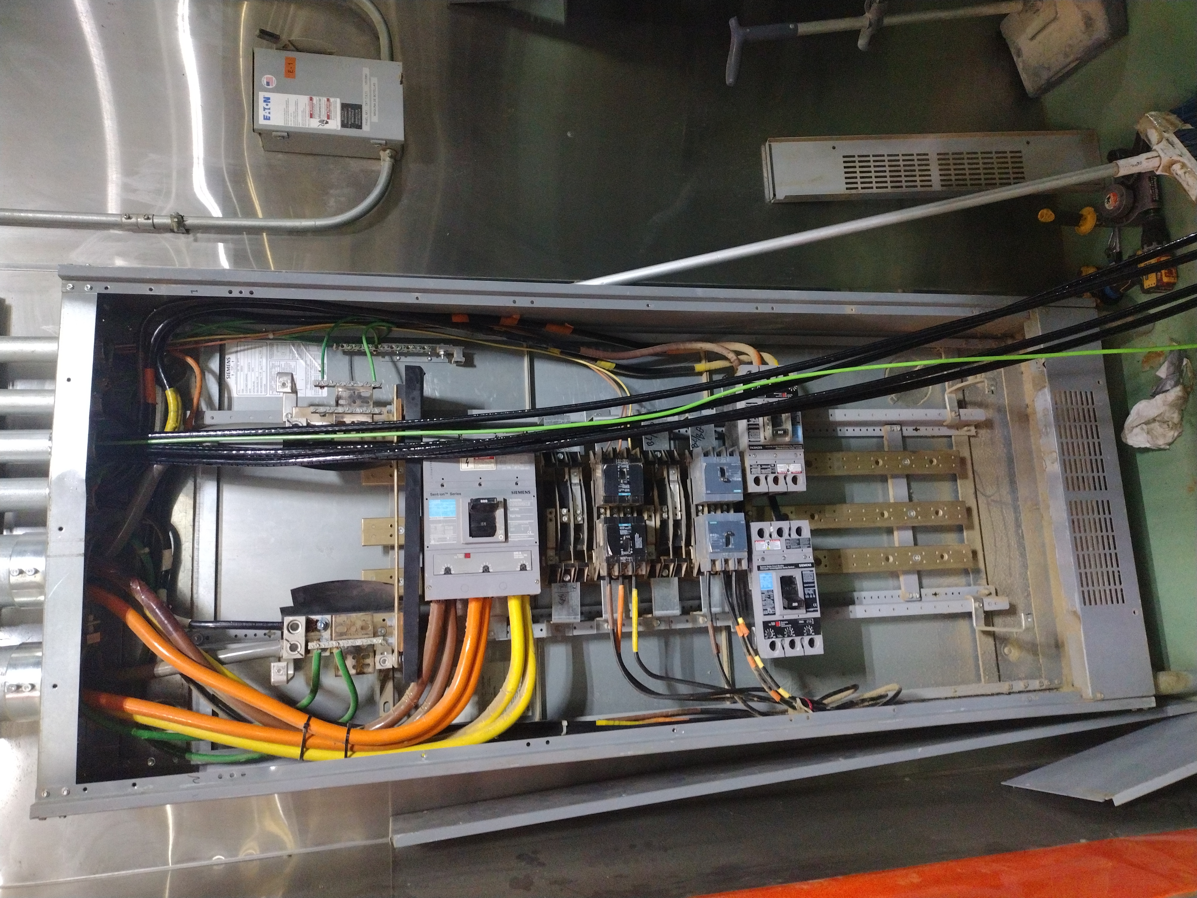 Superior Commercial Electrical Service Repairs in Miami, FL Image